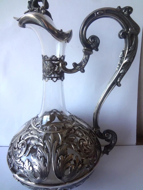 CHRISTOFLE : Coupe en cristal, monture en bronze argenté, anses à décor