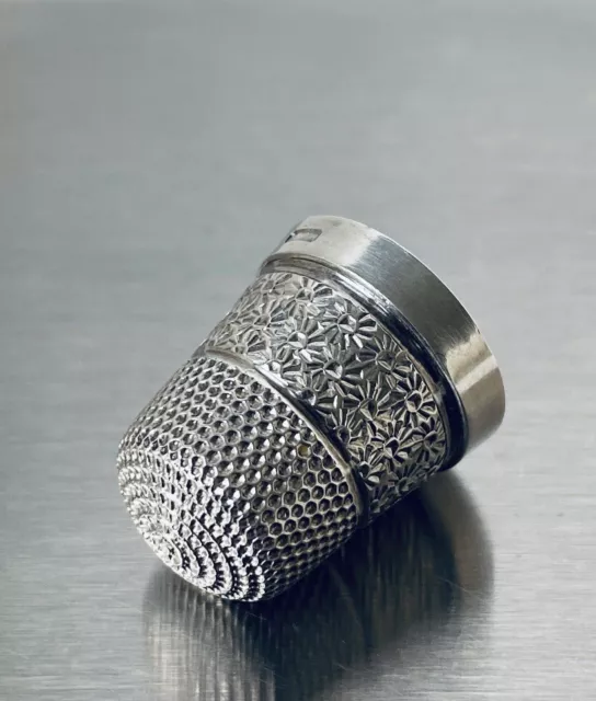 Antique Sterling Silver Thimble w/ Flower Decoration, Henry Griffith & Sons Ltd. 2
