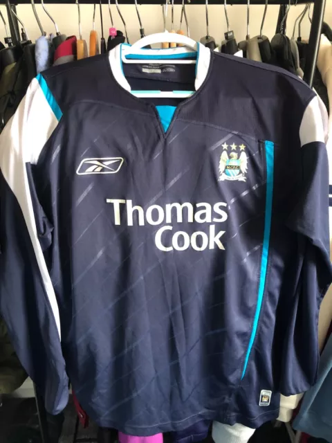 manchester city long sleeved 2005/06 away shirt, retro hard to find, size large