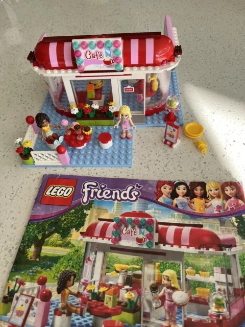 Lego Friends set 3061 City Park Cafe complete with instructions