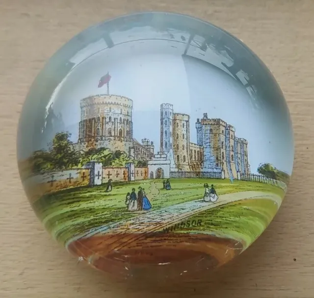 Glass paperweight Antique Vintage Pictorial Souvenir - Victorian Windsor Castle