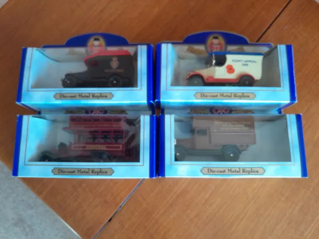 4 x OXFORD DIE CAST.  REMEMBRANCE SUNDAY VEHICLES.