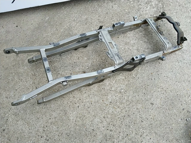 CADRE ARRIÈRE KAWASAKI NINJA 900 ZX-9R 2002-2005