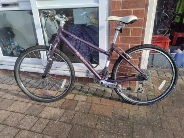 VICTORIA PENDLETON BROOKE purchases Bike very