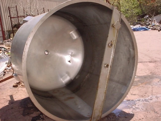 1000 gallon Cherry Burrell STAINLESS STEEL FOOD GRADE TANK 1000 gallon Cherry Burrell STAINLESS STEEL FOOD GRADE TANK