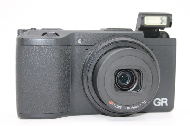 ONLY 1680 SHOTS【NEAR MINT】Ricoh GR 16.2MP Digital Camera - Black 3