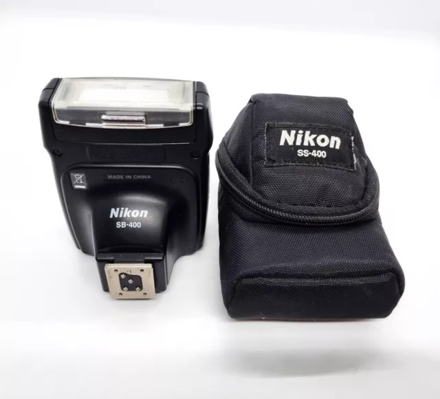 Nikon SB-400 Speedlight Flash + Case for Nikon DSLR Cameras