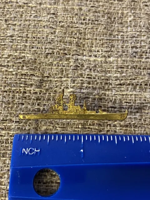 WW2 USN US Navy USS Texas Battleship BB-35 Lapel Pin Insignia Medal Device 5893