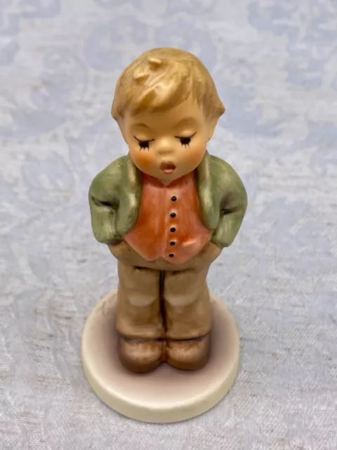 HUMMEL FIGUR GOEBEL FIGUR AUS KERAMIK 848 ERSTER TENOR  10cm