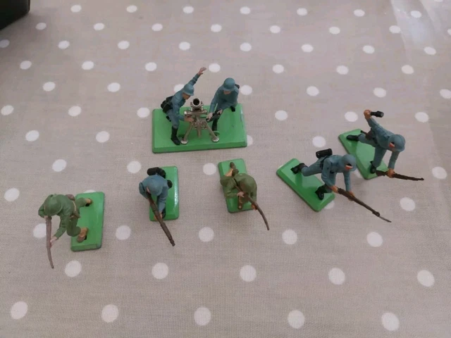 BRITAINS DEETAIL WWII / WW2 German BMW Sidecar plus mortar and infantry