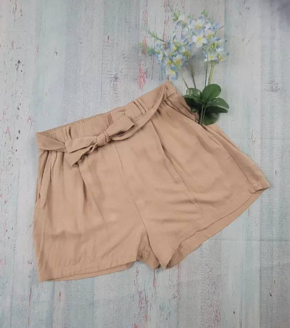 fruits & flower Women Paperbag Tan Rayon Shorts Size M Pockets Lightweight