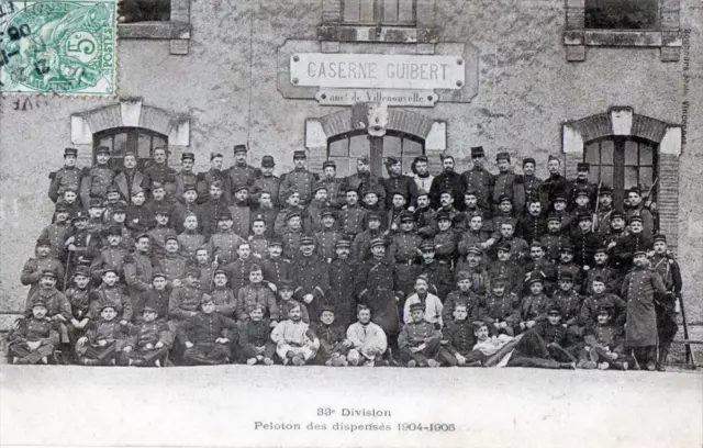 CPA 82 MONTAUBAN CASERNE GUIBERT 33e DIVISION PELOTON DES DISPENSES 1904-05 (GRO