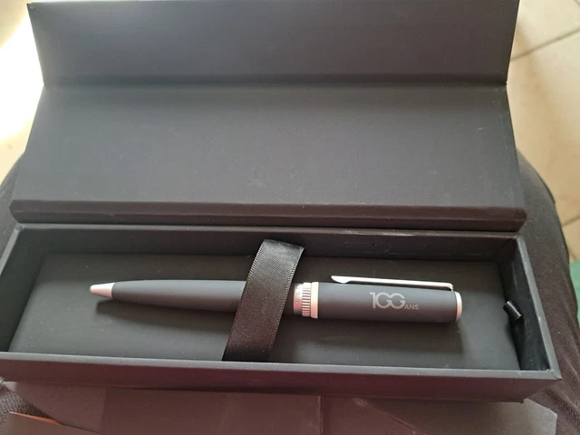 Stylo bille HUGO BOSS En partenariat avec Gueudet Automobile 