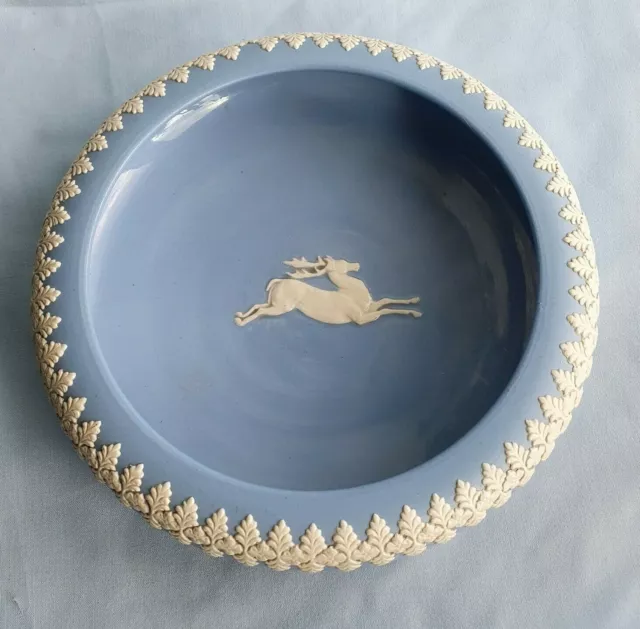 Vintage Dudson Hanley Jasperware Shallow Bowl Dish with Leaping Stag   #R189