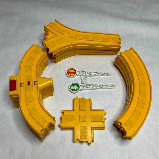 VINTAGE 1986 DISNEYLAND Playmates Train Play Set FULL Track + Crossing ...