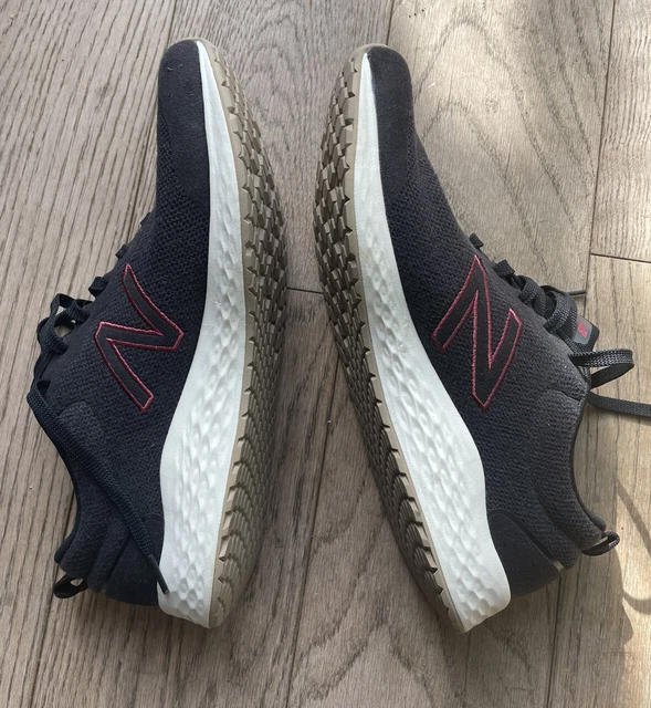New Balance Fresh Foam Laufschuhe schwarz rot Größe EU 46,5- US 12 - Neu