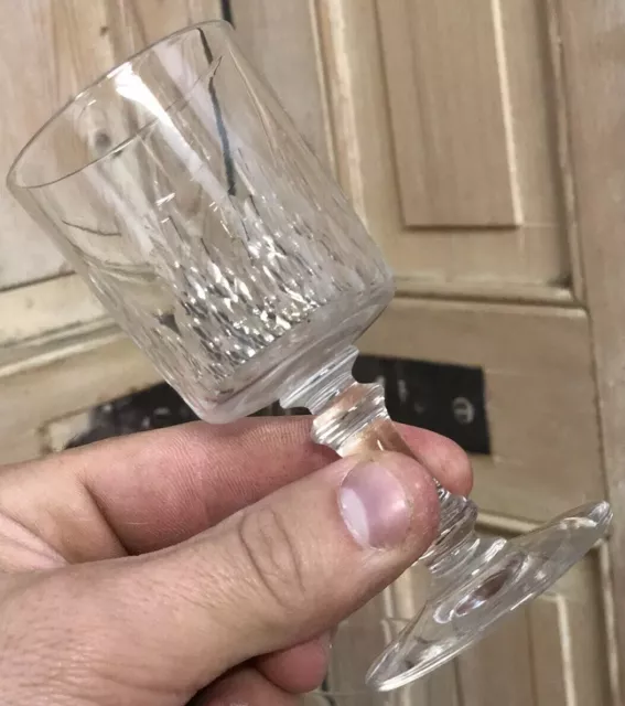 Série de 4 Verres en Cristal Baccarat Modèle Champigny Service