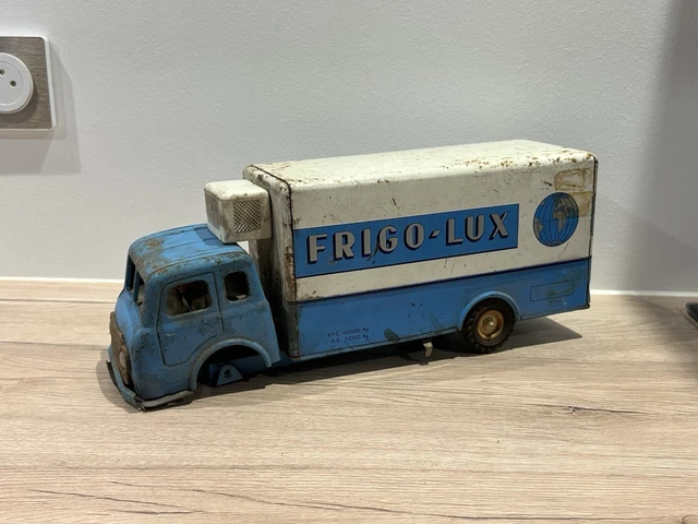 SIMCA-FORD Cargo Echelle Pompiers (JRD) - a photo on