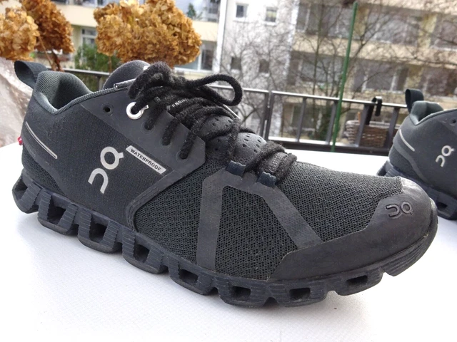 ON Running Cloud 5 Waterproof Damen Lauf Schuhe Sneaker Textil Gr.40(6,5) TOP