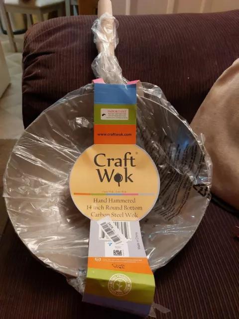 Mango de madera de acero al carbono martillado a mano tradicional artesanal Wok de 14".