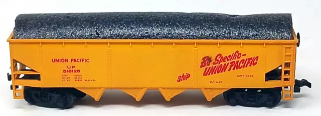 HO Bachmann UNION PACIFIC UP 518125 Be Specific QUAD HOPPER w/Load VTG #M3