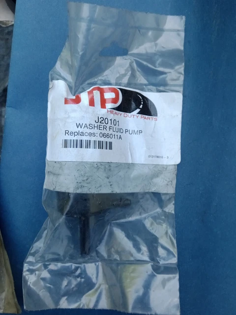 New Peterbilt/ Freightliner Windshield Washer Pump 066011A 370 330 335 D3210 Flm