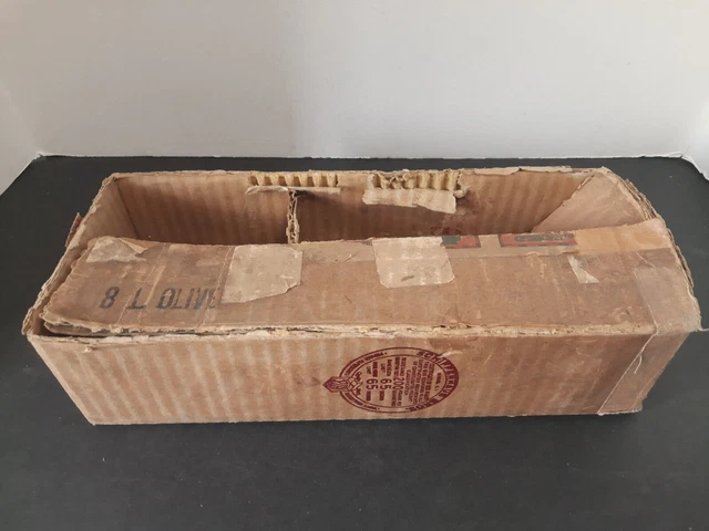 Hard to find Original Lionel Prewar # 8 L Olive Pullman Car Olive Green Box Only