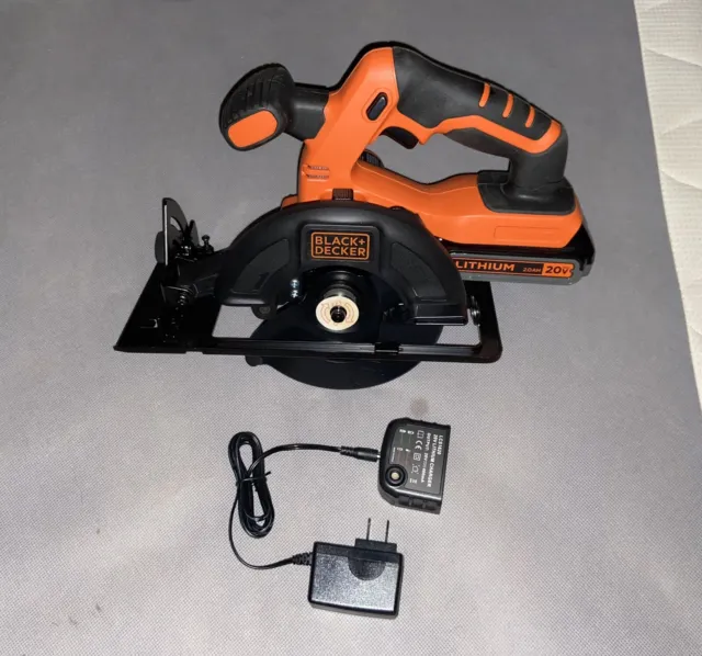 BLACK+DECKER 20V MAX Lithium-Ion  5.5” Cordless Circular Skill Saw Kit