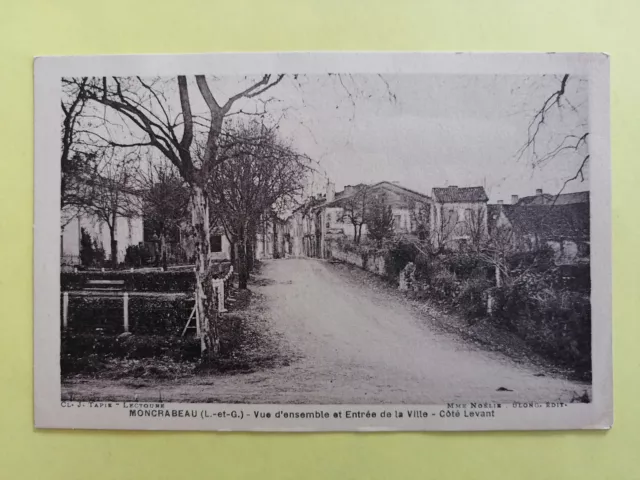 CPA 47 - MONCRABEAU Lot et Garonne VUE d'ENSEMBLE et Entrée de la VILLE