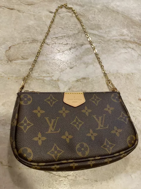BN AUTHENTIC LV MINI POCHETTE IN VERNIS LEATHER WITH GOLD HARDWARE – Mi  Reyna Fashion Lover