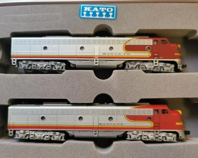 N Scale KATO E8A (Pair) SF Santa Fe  Rd# 86 & un numbered  DCC Ready (custom)