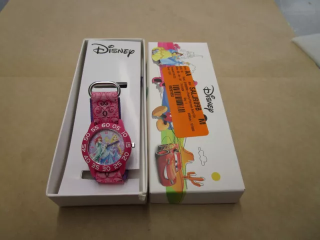 New Old Stock Disney Princesses Girls Quartz Watch Hook & Latch Band Cute New Old Stock Disney Princesses Girls Quartz Watch Hook & Latch Band Cute