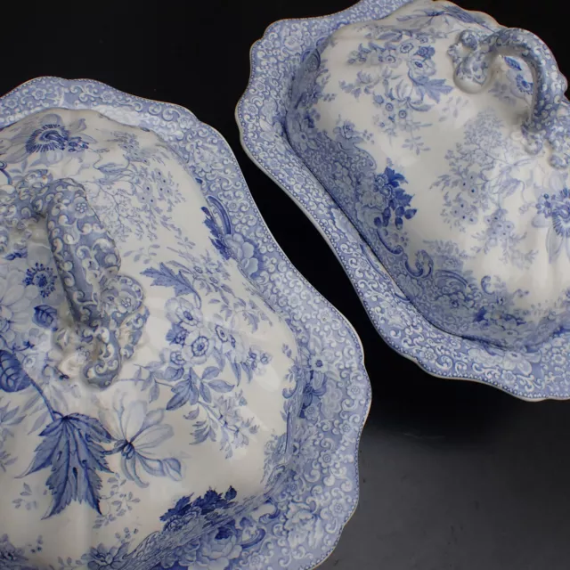 Pair of Antique 19thC Blue & White Arabesque Vegetable Tureens Minton