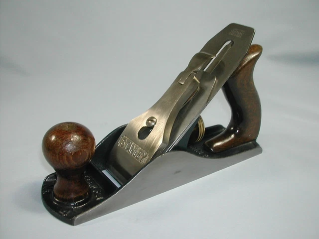 Extra Nice Stanley No. 4 Smooth Plane, ca 1960's, Hardwood Handles