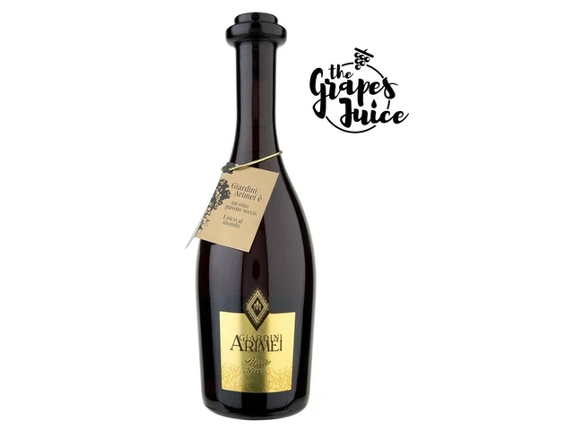 Vin de Raisin Sec Dell'Île D'Ischia - Tenue Jardins Arimei