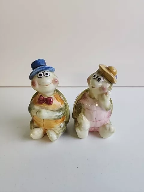 Vintage Anthropomorphic Turtle Tortoise Salt Pepper Shakers  *SO CUTE!*