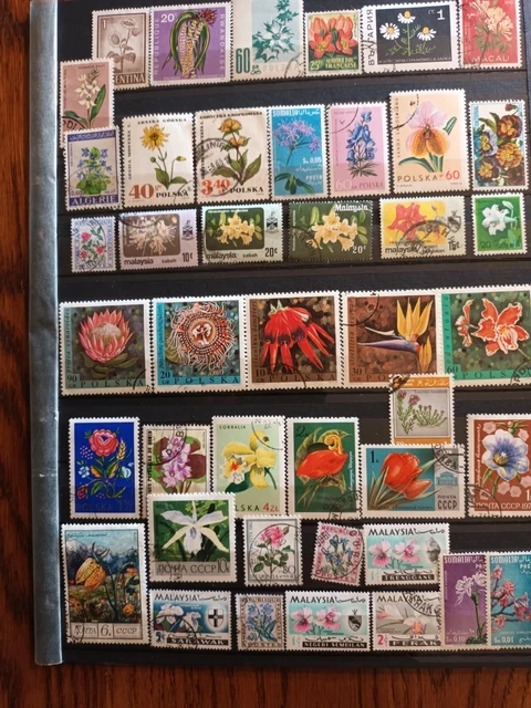 Lot de 43 Timbres Thématique "Fleurs" (THE 166)