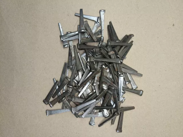 Rustic Square Cut Nails 1.5" Inch 200 Count