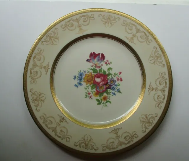 Old Ivory Syracuse China OPCO. Made in America Dinner Plate