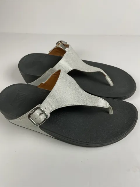 FitFlop Women's Lulu Shimmer White Gray Toe Post Wedge Thong Sandals Size 8