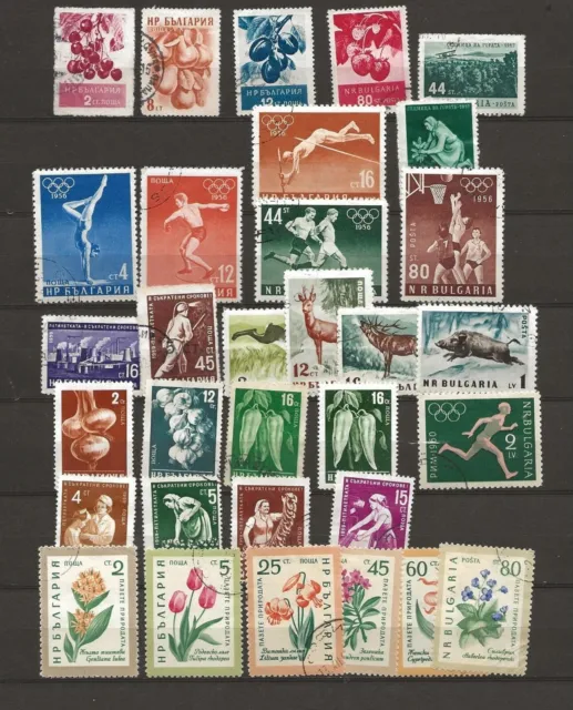 BULGARIE - 32 timbres yvert entre 851 et 1029 - années 1956 a 1960