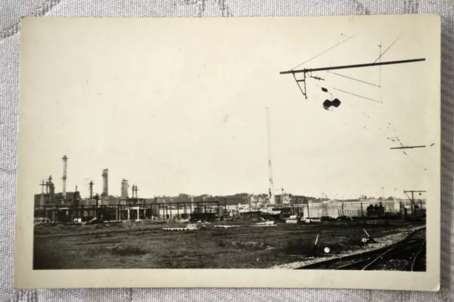 CPSM " LACQ - Vue générale et le grand derrick.