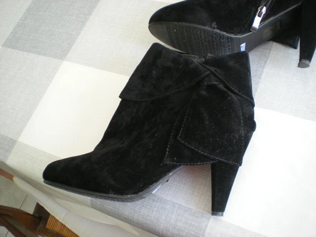 Bottines Noires En Daim Marque Fiorenzo Pointure 39 Comme Neuf Noeud Decoratif