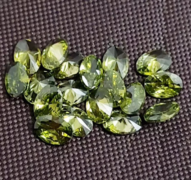 18 Ct Natural Loose Gemstone 12 Pcs Lot 7x4 mm Green Zircon Sapphire Oval Shape