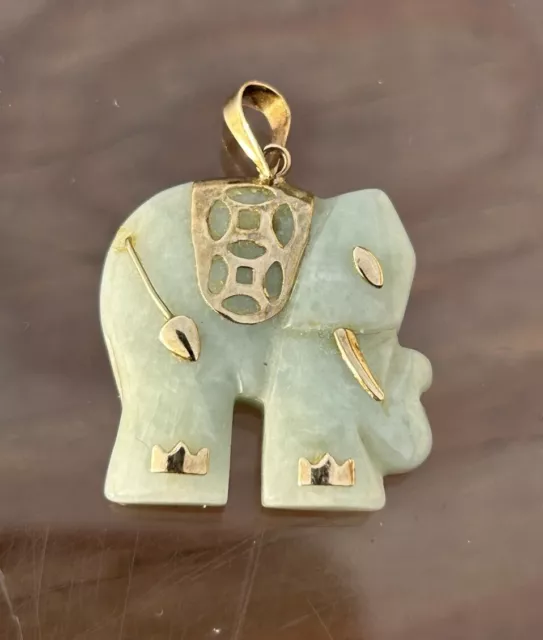 NICE 10k Yellow Gold Elephant Pendant Carved Green Jade - Chinese Asian Lucky