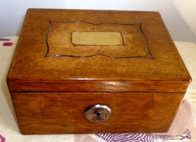 Ancienne Boîte En Bois à Bijoux Avec Clé - Intérieur Tissu - Occasion