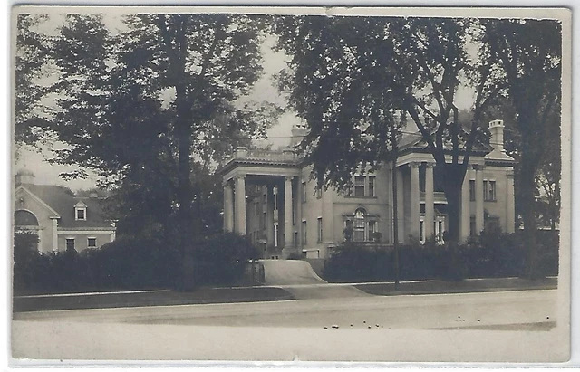 RPPC RARE VIEW UTICA NY FIRST PRESBYTERIAN PORT-COCHERE c. 1910 PHOTO POSTCARD
