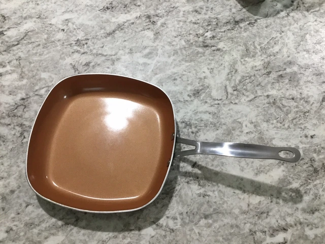 "Utensilios de cocina cuadrados de acero Gotham recubrimiento antiadherente de cobre de 9,5"