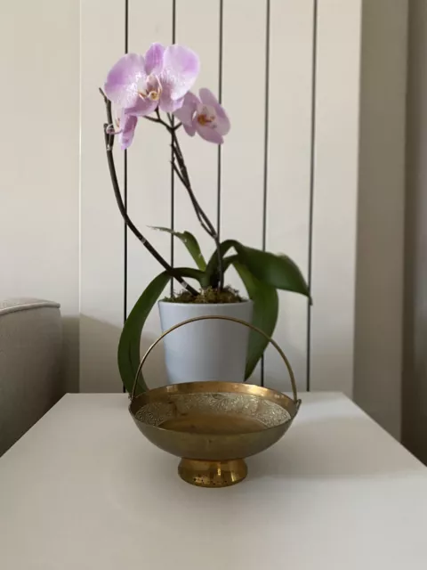 Old brass fruit basket / Tray  15cm diameter  16cm high