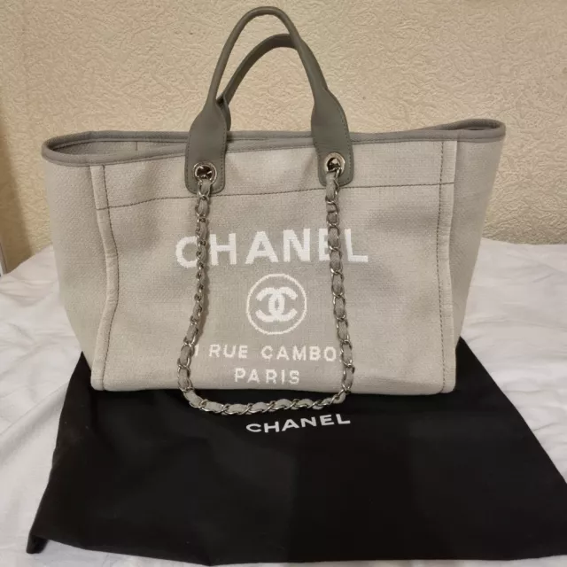 Chanel Deauville Large 20P Beige Striped, Preowned in Dustbag